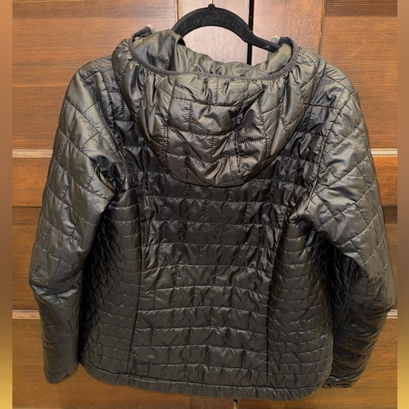 Patagonia Black Quilted Hooded Jacket - Picture 2 of 6